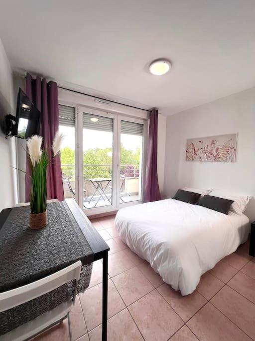 B210 Appartement Disneyland Paris Parking Et Wifi Montévrain Exterior foto